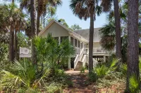 Gorgeous Secluded Island W/Creek & Ocean View w/DOCK & swim!  Pet-friendly/Wi-Fi