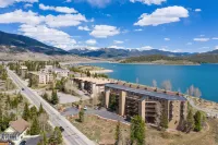 Premier Scenic Lakefront Luxury  Heart of Colorado Ski Country