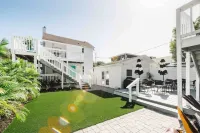 Beautiful Historic Downtown St Pete Bungalow - 7BR!