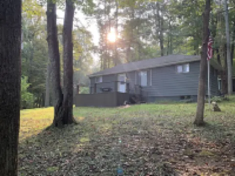 4PelicansOhio: Relaxing Cabin Near Leesville Lake ~Pets Welcome~ 2 Queens & 1F Hotels in Carroll County