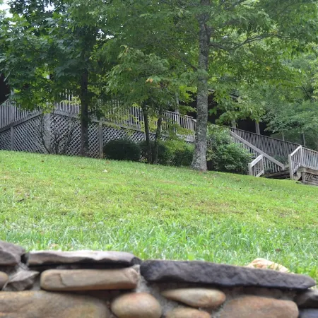 Little Tennessee River Cabin - in the Smoky Mountains