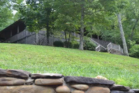 Little Tennessee River Cabin - in the Smoky Mountains