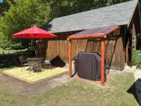 Cozy Little Red Lodge in Michigan’s Upper Peninsula