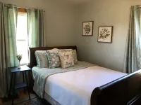 Carriage House on Main near NRG National Park