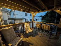 ⭐ The Seaview Suite:  GREAT VIEWS, VERY CLOSE TO BEACH! ⭐