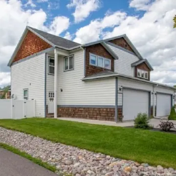 Lone Pine Retreat - 3BR 3BA - With Hot Tub