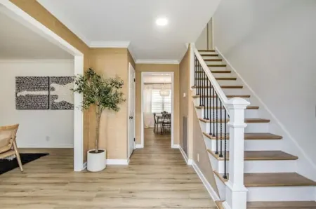 The White Colonial.  Minutes to Downtown Franklin.