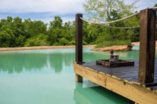 Unique Waterfront Nature Cabin Hot Tub Sauna 3 mi from Hocking Hills St Pk