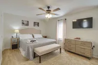 "Sunny Days"-Relaxation for All!*Wifi*4-HDTVs*Open/Cov Dock*Game Rm*Linens Incl*