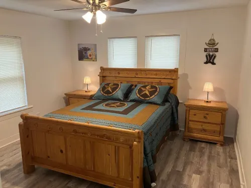 Cowtown Cottage - Stockyards