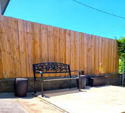 Cosy Two Bedroom Cottage