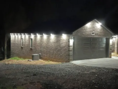 High N Heber /Brand new 4 bedroom 2.5 bath 2 car garage/washer & dryer available Hotels in Heber Township