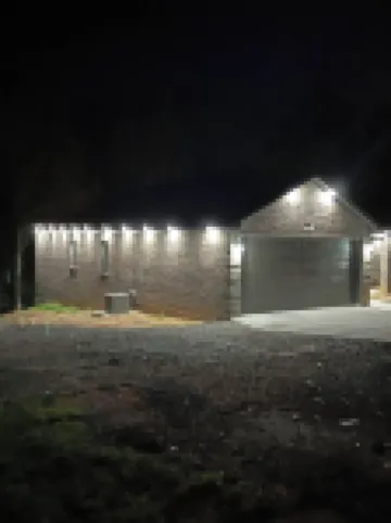 High N Heber /Brand new 4 bedroom 2.5 bath 2 car garage/washer & dryer available Hotels in Heber Township