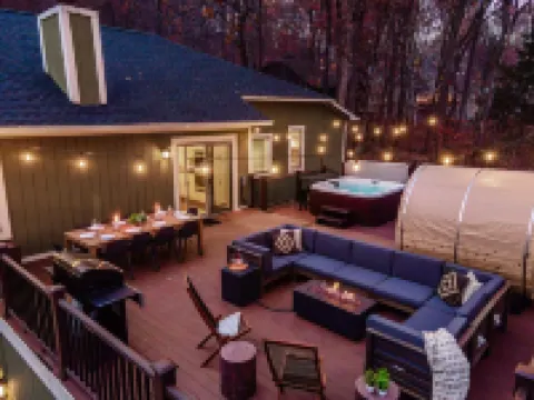 7BR Designer Home in Massanutten Hotels in McGaheysville