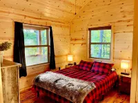 Amazing Mountain Views at the 2-Story Highland Hideaway