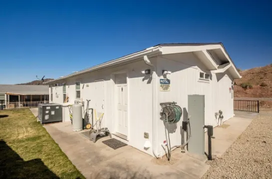 @@@BRAND NEW HOME BEST AMENITIES IN PARKER@@@ AMAZING VIEWS FULLY STOCKED HOME