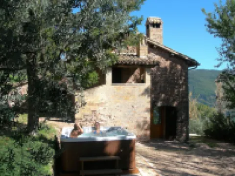 Art, nature and peace upon the mountain of St. Francis.