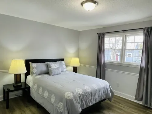 Apt. near Downtown Greenville (2BR/1BA, 3 beds)
