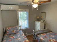 Waterfront camp on quiet part of Lake Winnisquam, dog-friendly, w/dock