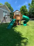 Elk Lake Fall Color Weekends, 6 Br, 14 Beds, 5 Baths, Barrel Sauna, Sleeps 22