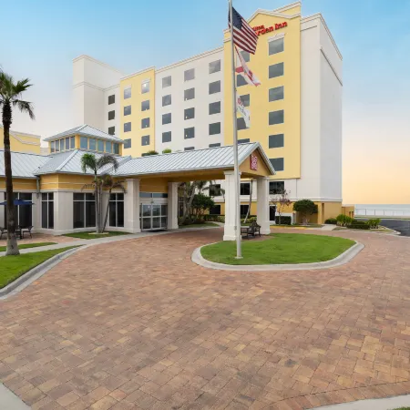 Hilton Garden Inn Daytona Beach Oceanfront Отели рядом с достопримечательностью «Loggerhead Marina»