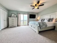 Coastal Soul - Beach block, on cul-de-sac street, pet friendly.