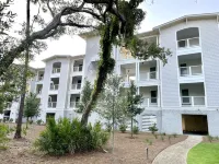 Three bedroom, three bathroom condo! Minutes from beaches, waterpark, and shops Hotels near Georgia Sea Turtle Center