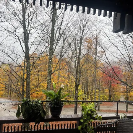 Cozy 3-bedroom condo located in Plymouth, VT .12 miles to Okemo mountain-