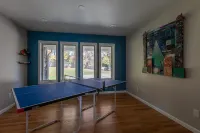 NO HOTEL FEES_AVL Luxury_Pets_Views_SPA_Game Room Hotels in Lower Hominy