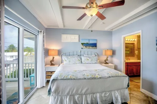 Florida Keys, private wellness enjoyment with two private hot tubs