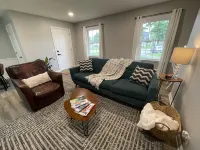 Tranquil Retreat*Family Friendly*Pet Friendly*2 Miles from MTSU 머프리즈버러 호텔