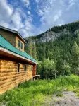 CABIN IN BIG SKY - CERUL MARE CABIN