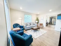 Charming 2 BR Townhome in the Heart of Homewood