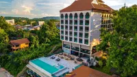Chiangkhong Teak Garden Riverfront Onsen Hotel Hotels in Chiang Khong