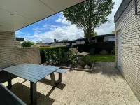 2 Bedroom Private Vacation Home in Horumersiel