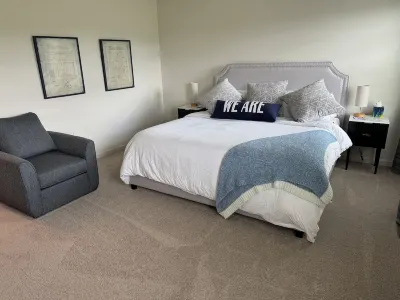 3 Bedroom at Penn State in State College. Hotels near Five Below