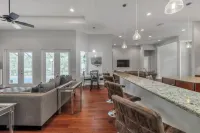 Everything you need in a home to enjoy Florida.
