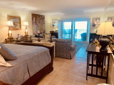 Direct Ocean front condo