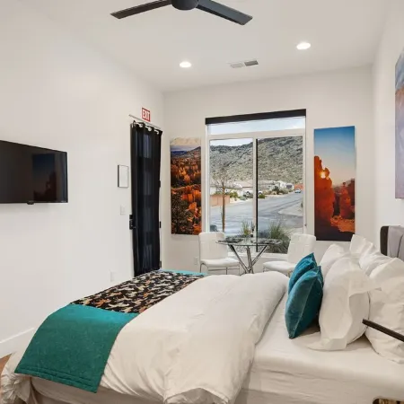 Best Deal! Modern Luxury Casita! Kitchenette & W/D