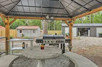 The Sanderling Tiny Cabin Water Access/Private Shared dock