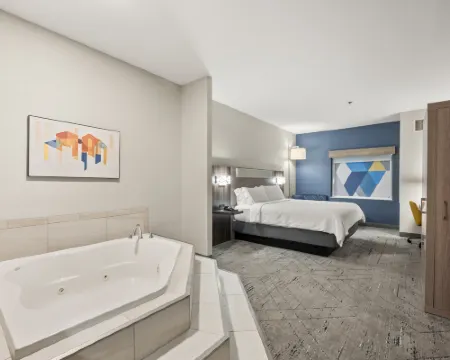 Holiday Inn Express & Suites LINCOLN-ROSEVILLE AREA by IHG Hotels in Placer County