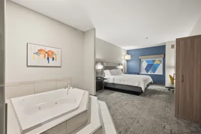 Holiday Inn Express & Suites Lincoln-Roseville Area Hotels in Wheatland