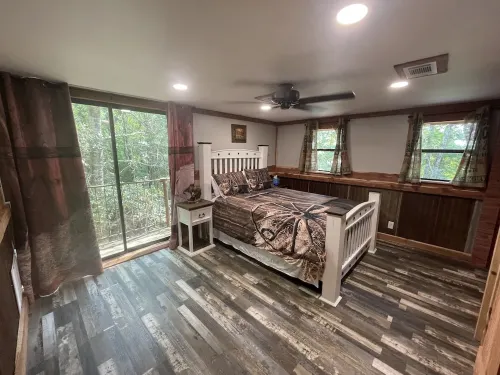 Sleep in a Hayloft - Longview, Tx