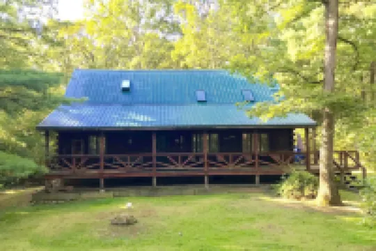 Drooly Bear Cabin: Your Raystown Lake Getaway!