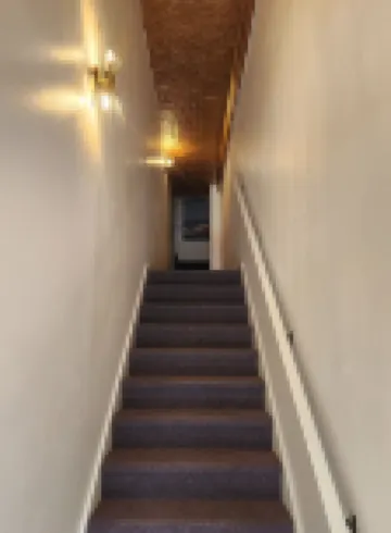 Summer Fling 2nd Floor Downtown Suite