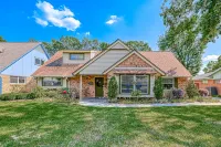 Houston’s 4BR and 2B with Pool