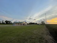 The 784 LodgeHyde County Outdoorsman Retreat