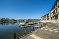 The Lookout - Lake Views, Swim, Fish, & More!