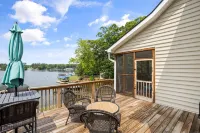 Lakefront Home- 7 bedroom 4.5 bath- Sleeps 16 + Game Room, PS-4 - Badin Lake, NC
