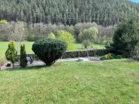 Absolutely quiet location, beautiful view, garden, charging station, table football, darts